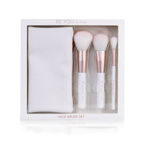 FACE BRUSHES